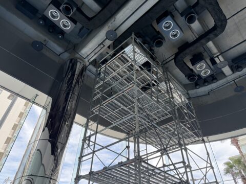 カーショールーム高天井LED工事