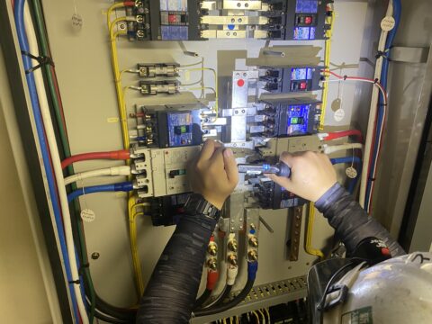 ブレーカー取替工事