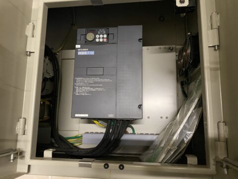 岸和田某病院のインバータ取替工事